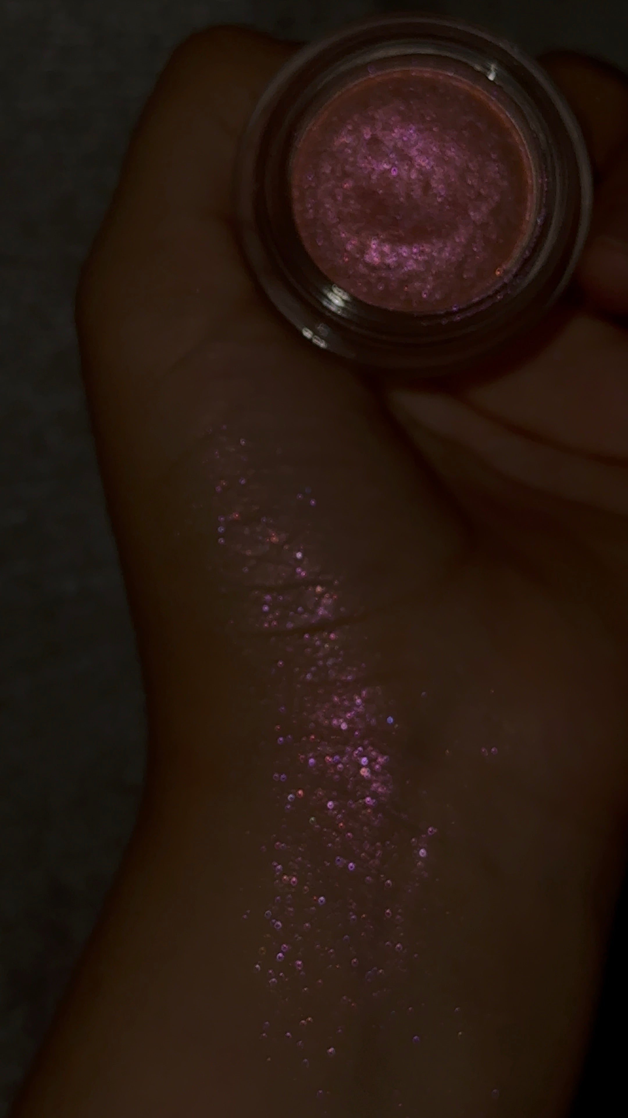 CREAM EYESHADOW