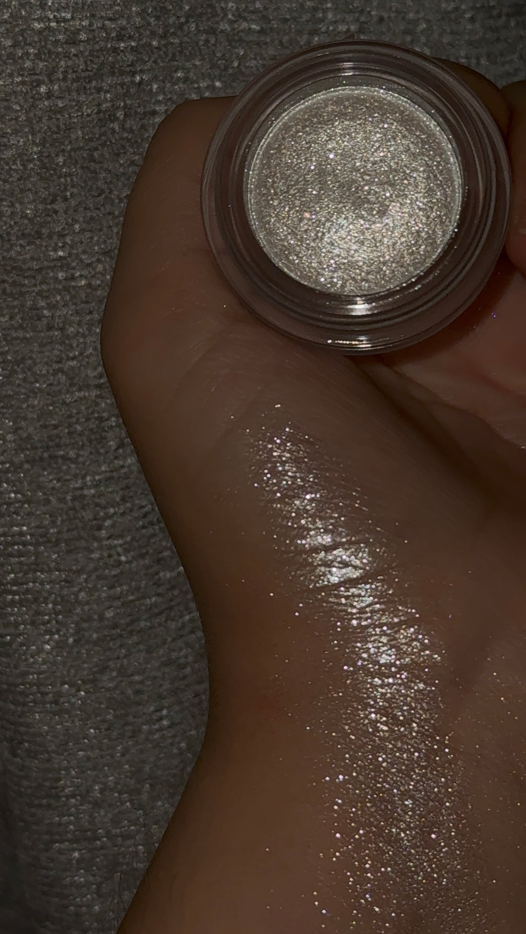 CREAM EYESHADOW