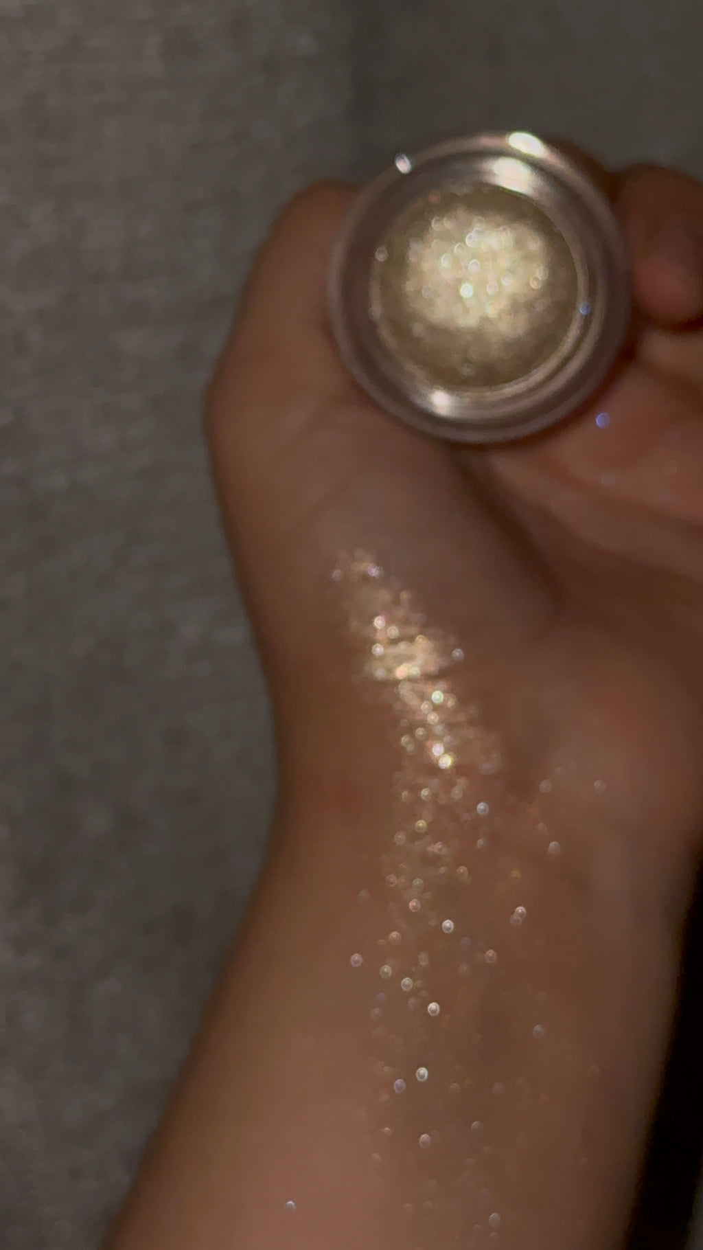 CREAM EYESHADOW